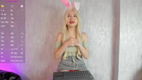 Ariel online show from October 2025 12:05:01 PM