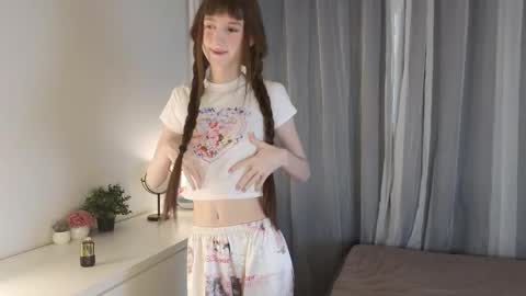 Snapshot of arina_waifu chatting on April 2026 03:09:01 PM Arina online show from April 2026 03:09:01 PM