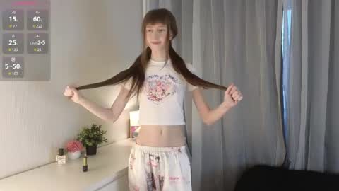 Snapshot of arina_waifu chatting on April 2026 03:23:01 PM Arina online show from April 2026 03:23:01 PM