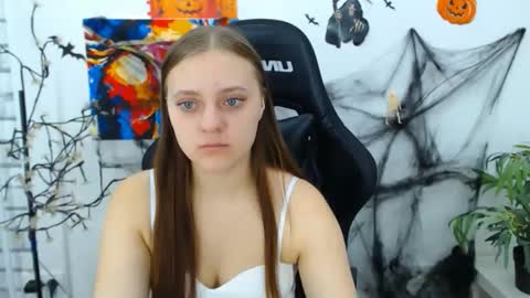 arinabelle online show from October 2025 03:36:02 AM