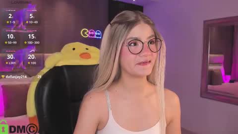 Snapshot of arinextdoor chatting on September 2025 11:54:01 PM Ari online show from September 2025 11:54:01 PM