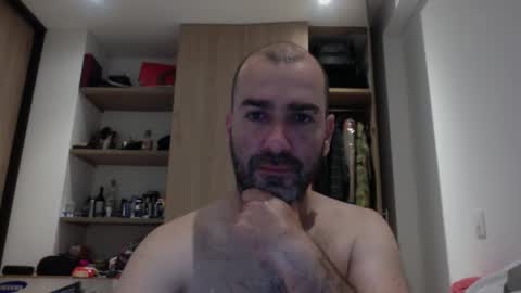 Snapshot of aristi11 chatting on October 2025 04:00:02 AM aristi11 online show from October 2025 04:00:02 AM