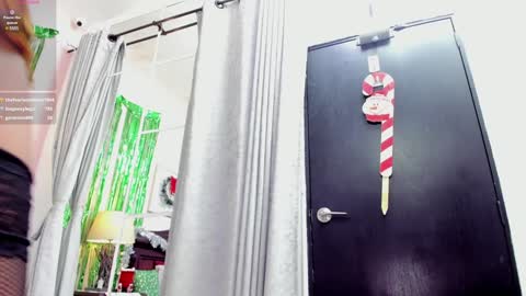 Snapshot of arisweett chatting on December 2024 05:53:02 PM Ari online show from December 2024 05:53:02 PM