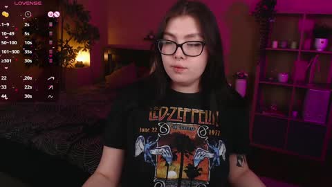 Astrid online show from February 2025 12:28:01 PM