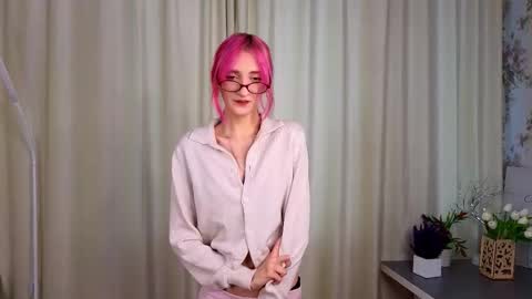 Kate online show from October 2025 03:29:02 AM