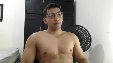 Snapshot of arm578 chatting on January 2025 02:33:02 AM arm578 online show from January 2025 02:33:02 AM
