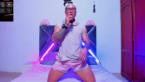 Arnold fit hot98 online show from November 2025 04:40:02 PM