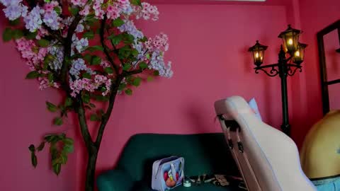 Arohom Lester online show from February 2026 06:53:01 PM