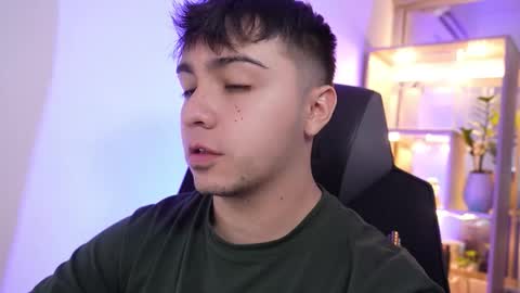 aron__cooper online show from February 2026 01:32:01 AM