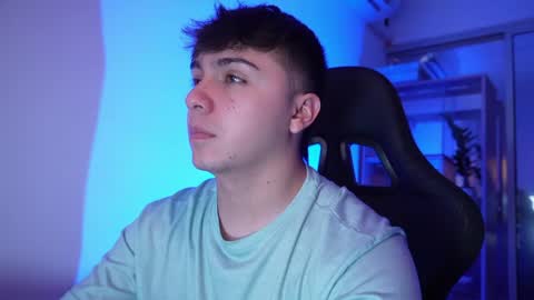 aron__cooper online show from May 2026 02:07:01 AM