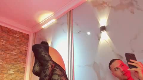 aron and molly online show from November 2025 12:26:01 PM