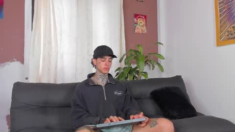 Snapshot of aron_ford chatting on October 2025 01:19:01 PM Aron ford online show from October 2025 01:19:01 PM