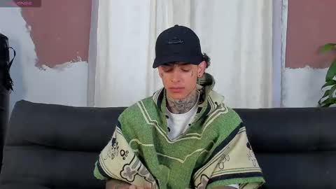Snapshot of aron_ford chatting on October 2025 12:02:01 PM Aron ford online show from October 2025 12:02:01 PM