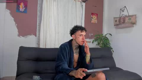 Snapshot of aron_ford chatting on October 2025 11:57:02 AM Aron ford online show from October 2025 11:57:02 AM