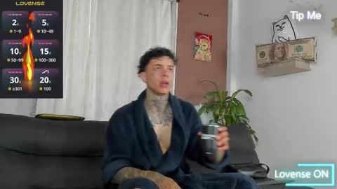 Snapshot of aron_ford chatting on October 2025 12:17:01 PM Aron ford online show from October 2025 12:17:01 PM