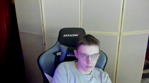 Snapshot of aron_neall chatting on December 2024 06:43:01 PM biggest penis online show from December 2024 06:43:01 PM
