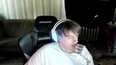 Snapshot of aron_neall chatting on March 2026 10:26:01 AM biggest penis online show from March 2026 10:26:01 AM