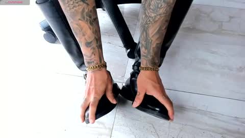 DarkMaster online show from April 2026 06:10:01 PM