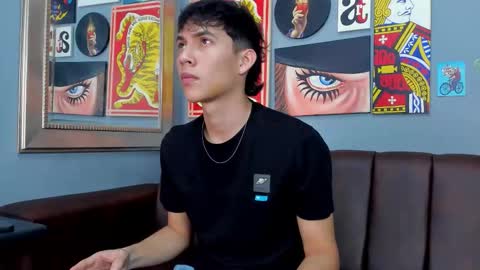 Arontawers online show from March 2026 07:06:02 PM