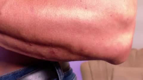   online show from February 2026 11:27:02 PM