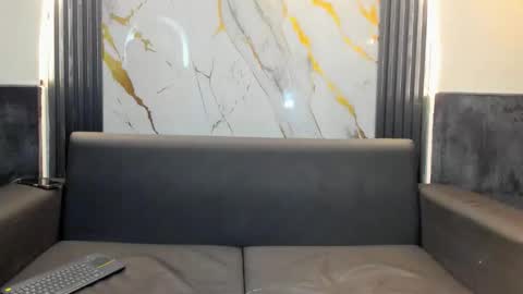 Aroon   online show from November 2025 12:05:02 PM