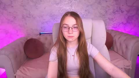 arrinawair online show from December 2025 08:54:02 AM