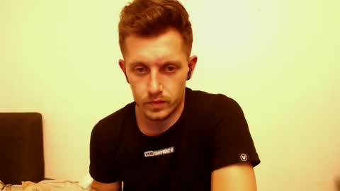 arromwilliam90 online show from December 2024 07:54:02 PM