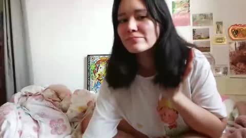 Snapshot of arrosemoi chatting on April 2026 07:22:01 AM arrosemoi online show from April 2026 07:22:01 AM