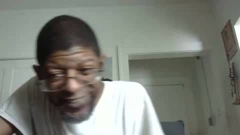 Snapshot of arteblazze chatting on February 2025 03:50:01 PM Arteblazze not daddy boy bitch or nigga online show from February 2025 03:50:01 PM