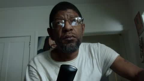 Snapshot of arteblazze chatting on February 2025 01:46:01 PM Arteblazze not daddy boy bitch or nigga online show from February 2025 01:46:01 PM