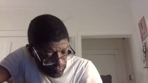 Snapshot of arteblazze chatting on February 2025 11:34:01 PM Arteblazze not daddy boy bitch or nigga online show from February 2025 11:34:01 PM