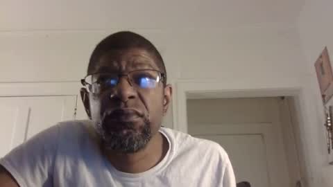 Snapshot of arteblazze chatting on February 2025 02:35:01 AM Arteblazze not daddy boy bitch or nigga online show from February 2025 02:35:01 AM
