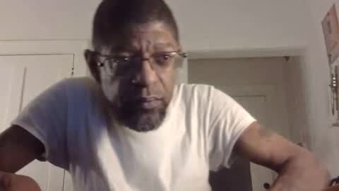 Snapshot of arteblazze chatting on February 2025 12:30:01 AM Arteblazze not daddy boy bitch or nigga online show from February 2025 12:30:01 AM
