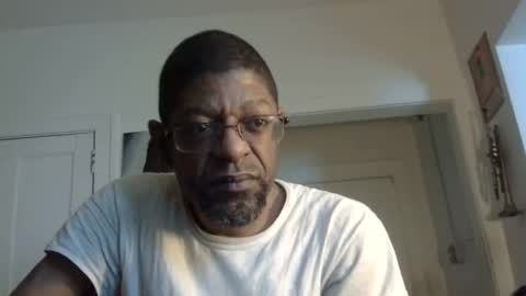 Snapshot of arteblazze chatting on February 2025 01:27:01 PM Arteblazze not daddy boy bitch or nigga online show from February 2025 01:27:01 PM