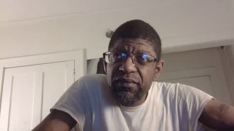 Snapshot of arteblazze chatting on February 2025 03:45:01 AM Arteblazze not daddy boy bitch or nigga online show from February 2025 03:45:01 AM