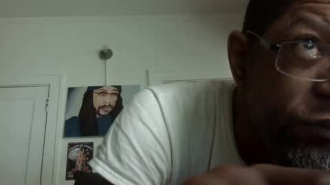 Snapshot of arteblazze chatting on February 2025 01:44:01 PM Arteblazze not daddy boy bitch or nigga online show from February 2025 01:44:01 PM