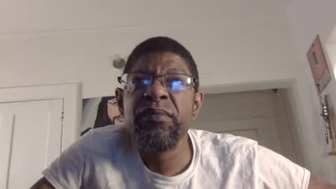 Snapshot of arteblazze chatting on February 2025 05:34:02 AM Arteblazze not daddy boy bitch or nigga online show from February 2025 05:34:02 AM