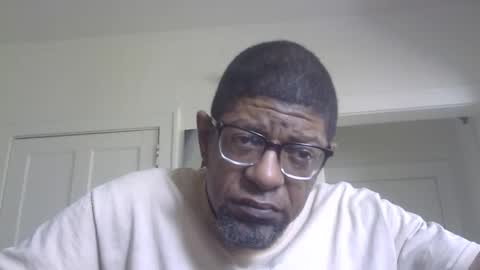 Snapshot of arteblazze chatting on September 2025 09:47:02 PM Arteblazze not daddy boy bitch or nigga online show from September 2025 09:47:02 PM