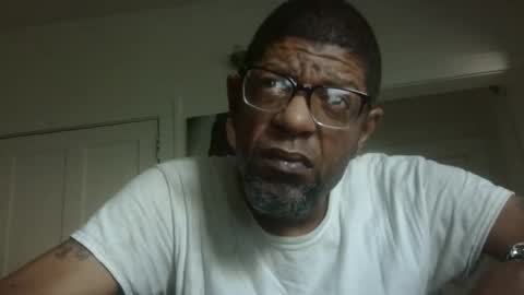 Snapshot of arteblazze chatting on September 2025 12:26:01 PM Arteblazze not daddy boy bitch or nigga online show from September 2025 12:26:01 PM