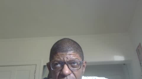 Snapshot of arteblazze chatting on September 2025 10:21:02 PM Arteblazze not daddy boy bitch or nigga online show from September 2025 10:21:02 PM