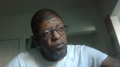 Snapshot of arteblazze chatting on September 2025 12:28:02 PM Arteblazze not daddy boy bitch or nigga online show from September 2025 12:28:02 PM