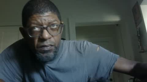 Snapshot of arteblazze chatting on September 2025 01:48:02 PM Arteblazze not daddy boy bitch or nigga online show from September 2025 01:48:02 PM
