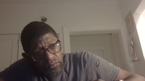 Snapshot of arteblazze chatting on September 2025 01:54:02 AM Arteblazze not daddy boy bitch or nigga online show from September 2025 01:54:02 AM
