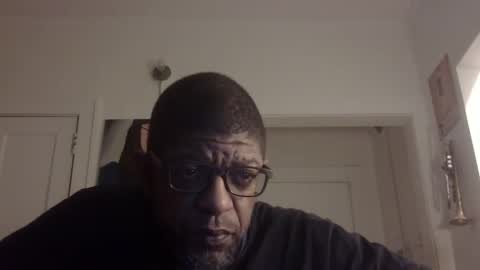 Snapshot of arteblazze chatting on October 2025 04:33:01 AM Arteblazze not daddy boy bitch or nigga online show from October 2025 04:33:01 AM