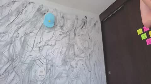   online show from December 2025 01:19:01 PM