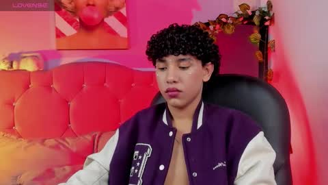 Snapshot of artemis_jones chatting on March 2026 09:08:01 PM Artemis online show from March 2026 09:08:01 PM