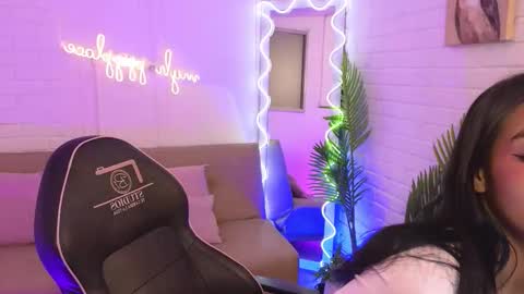 artemiss_tay online show from October 2025 07:08:01 PM