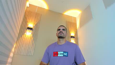 arthur_howard online show from December 2025 03:47:02 AM