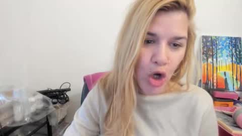 Snapshot of artsyandcraftsy_ chatting on February 2026 10:32:01 AM MIA online show from February 2026 10:32:01 AM