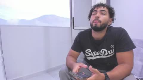 arturguy01 online show from December 2024 11:09:02 AM